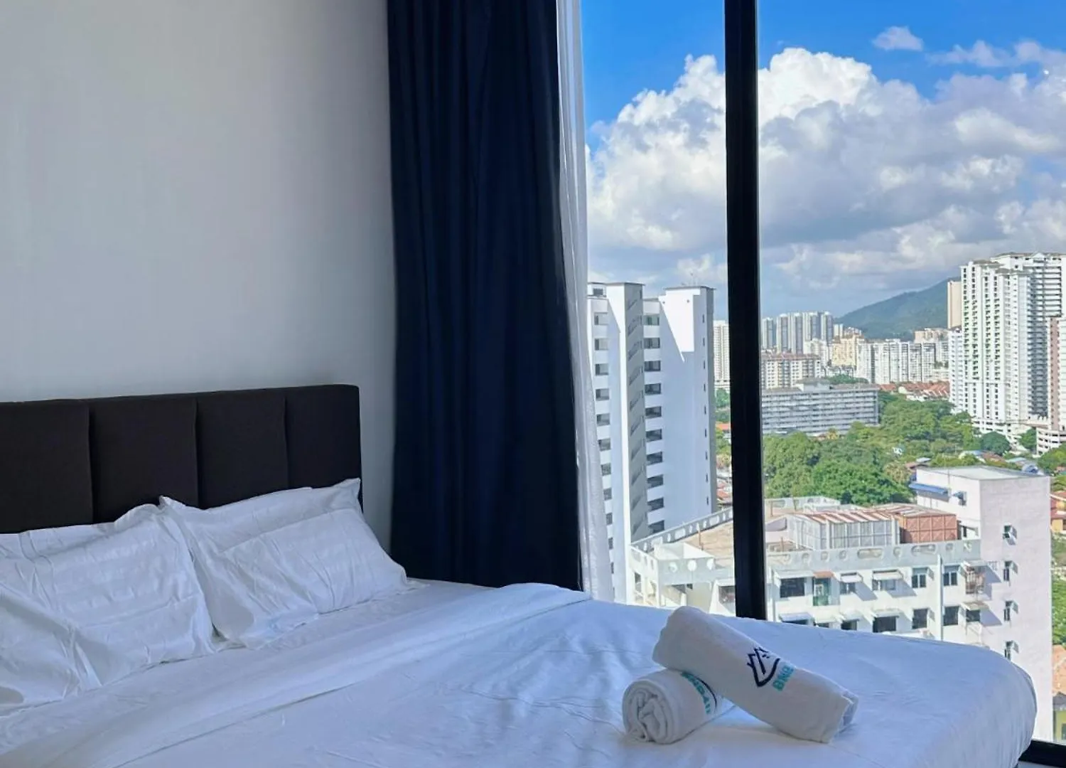 ג'ורג' טאון Beacon 2Br Infinity Pool - By Bnb4U